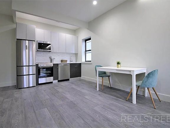 2nd image of 446 Gates Ave #3R