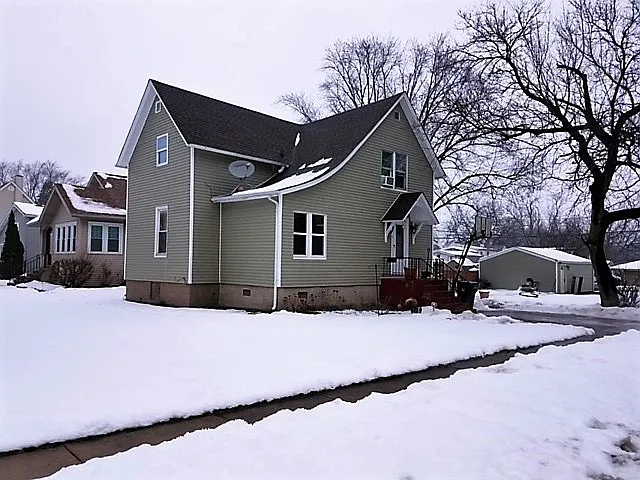 3023 Emmaus Ave photo 1