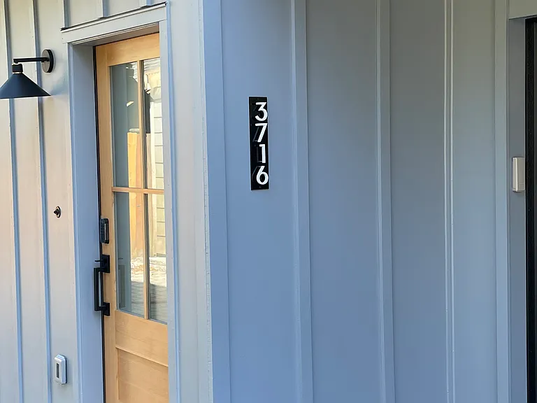 3716 Bagley Ave N — Photo 2