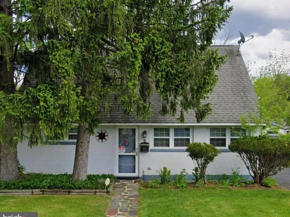 1012 Montgomery Rd, Wilmington, DE 19805