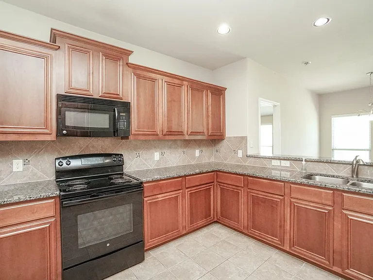 5236 Bear Valley Dr — Photo 11