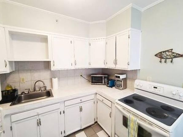 93 Union Ave #2