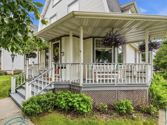 324 St Clair AVENUE, Sheboygan, WI 53081