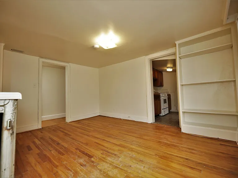 808 Cathedral St — Photo 13