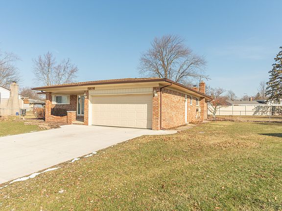 3rd image of 5806 Wedgewood Rd