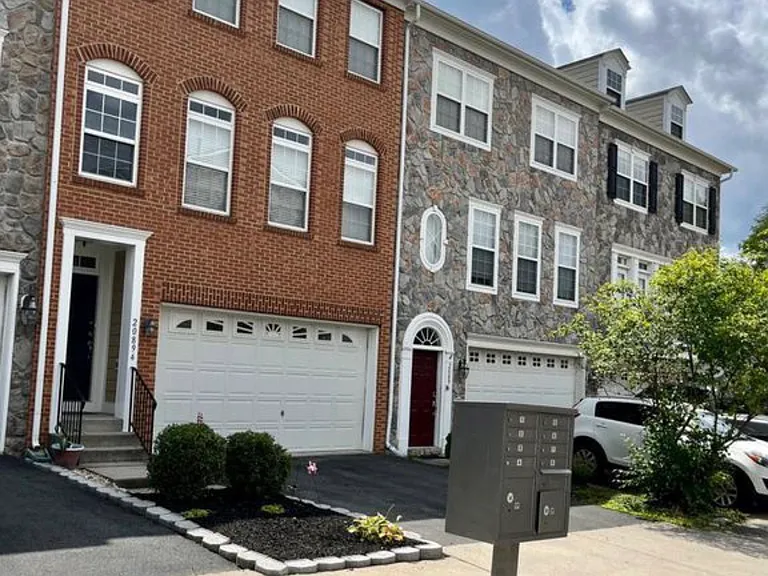 20894 Houseman Ter — Photo 2