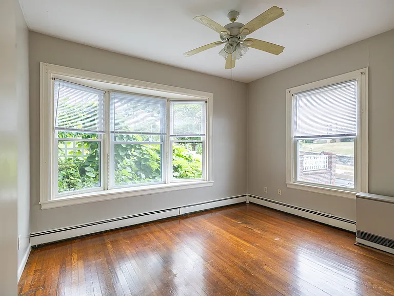 16 Elm St #1 — Photo 3