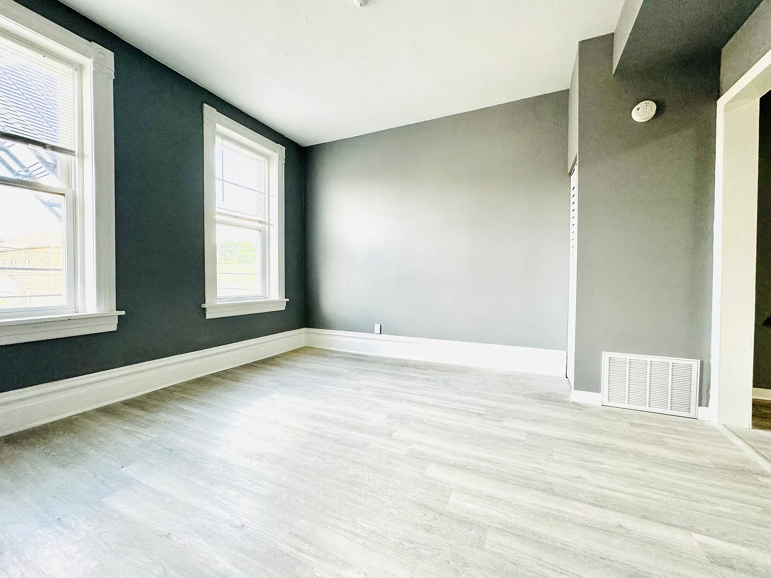 2 bed, 650 sqft, $1,550 — Photo 4