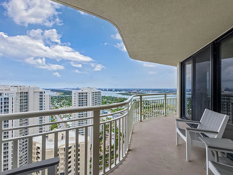 3000 N Ocean Dr — Photo 38