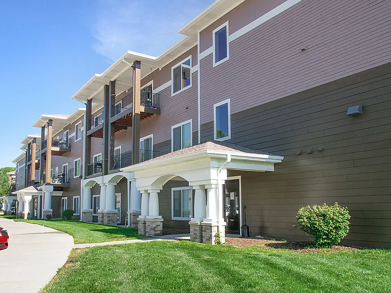 The Oaks at Lakeview — Photo 31