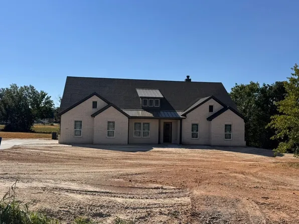 809 Zachary Michael Ct, Springtown, TX 76082