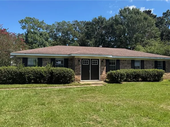 4599 Clarendon Dr, Mobile, AL 36619