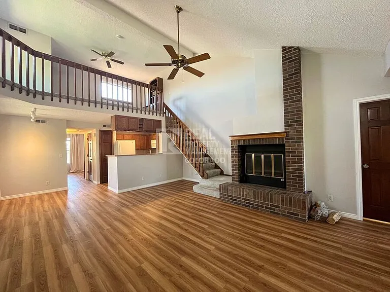 3010 W Prentice Ave #C — Photo 2