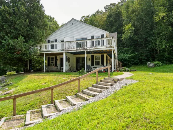 33 Plaza Village Road #D, Plymouth, NH 03264