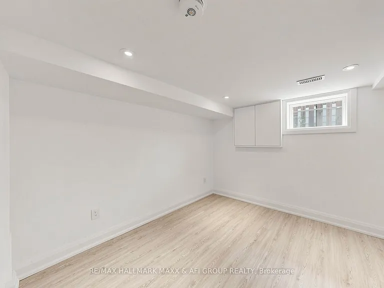 103 Ruggles Ave #BASEMENT — Photo 10