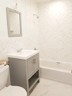 Rented by NYLA Realty | media 9