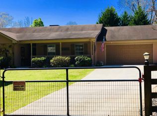 653 Dixie Rd, Covington, GA 30014