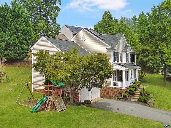 4th image of 2083 Aviano Way