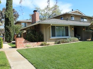 919 Castlewood Dr APT 4, Los Gatos, CA 95032