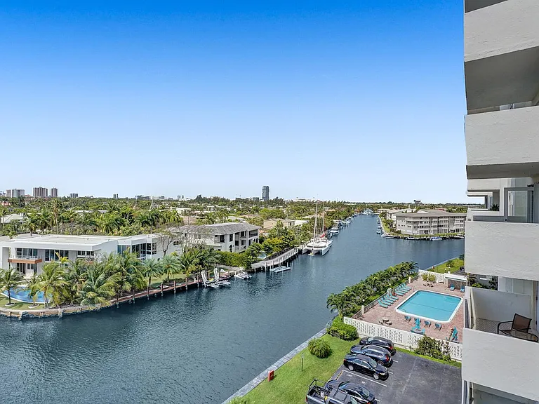 401 Golden Isles Dr #705 — Photo 42
