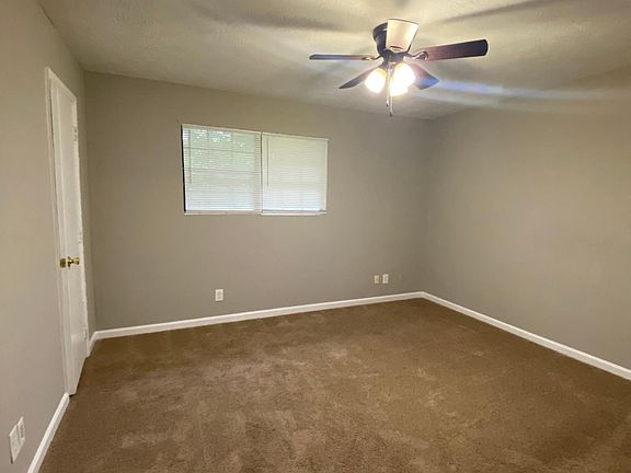 3rd image of 2490 Hidden Cove Ct APT D