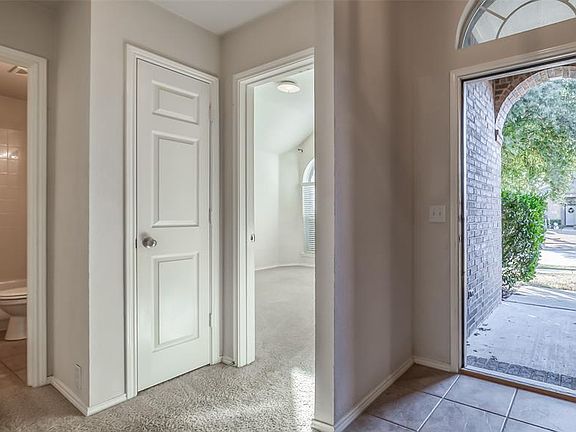 4th image of 8228 Livingston Ln