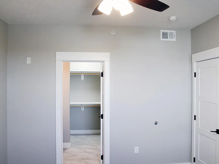 Prairie Heights Apartments — Photo 141