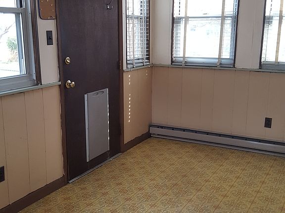 5th image of 1924 Wilmington Ave