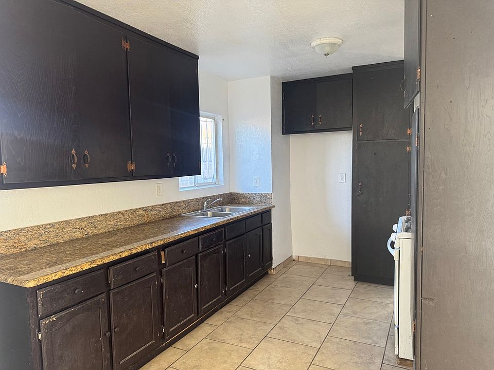 1st image of 1111 W 93rd St #1111
