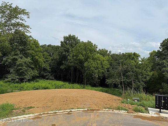 4th image of 44 Eagle Vista Ests