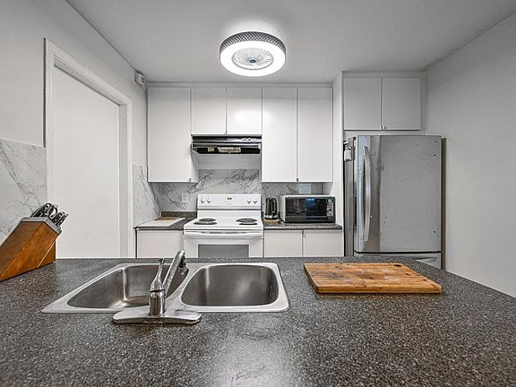 5th image of 1750 McKenzie Rd #801