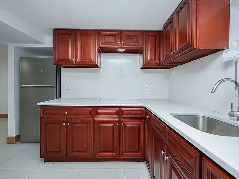 19 Winfield St #1 — Photo 6