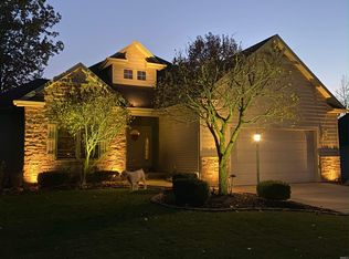 25588 Rolling Hills Dr, South Bend, IN 46619