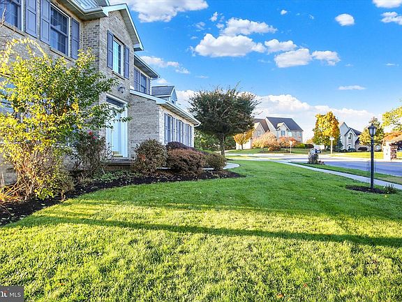 4th image of 338 Deaven Rd