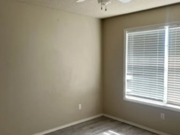 5713 Remington Way — Photo 8