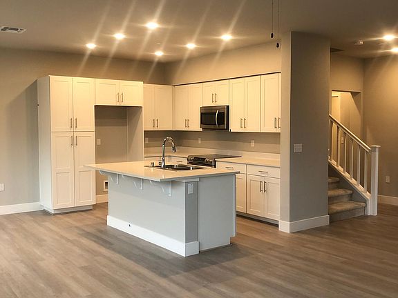 2nd image of 5301 E Commerce Way Unit 19103