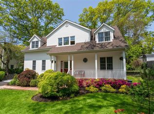 27 Fulton Blvd, Commack, NY 11725