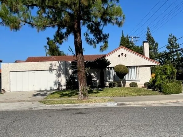 17320 Mapes Ave, Cerritos, CA 90703