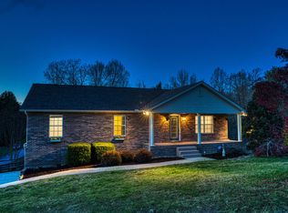 110 Edith Ln, Lenoir City, TN 37771