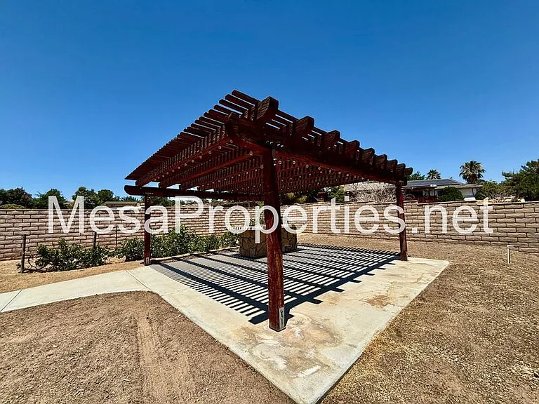 18642 Orange St — Photo 30