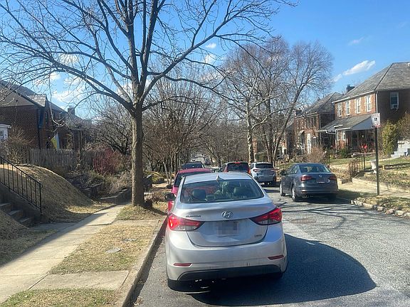 4th image of 2413 Pelham Ave