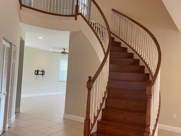 9828 Stover Way — Photo 14