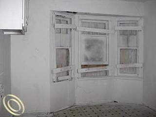 4th image of 13597 Westwood St