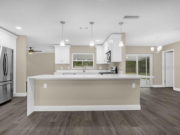4th image of 1560 GUINEVERE DRIVE
