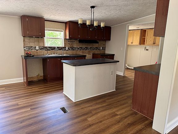 4th image of 3484 Ridge Rd