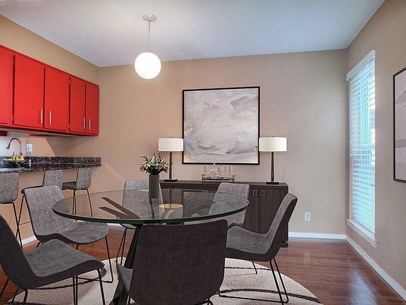 5th image of 6615 Poplar Ave APT 3