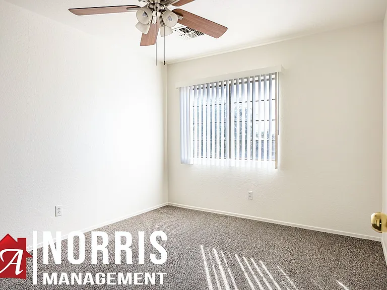 1632 E Cardinal Dr — Photo 16