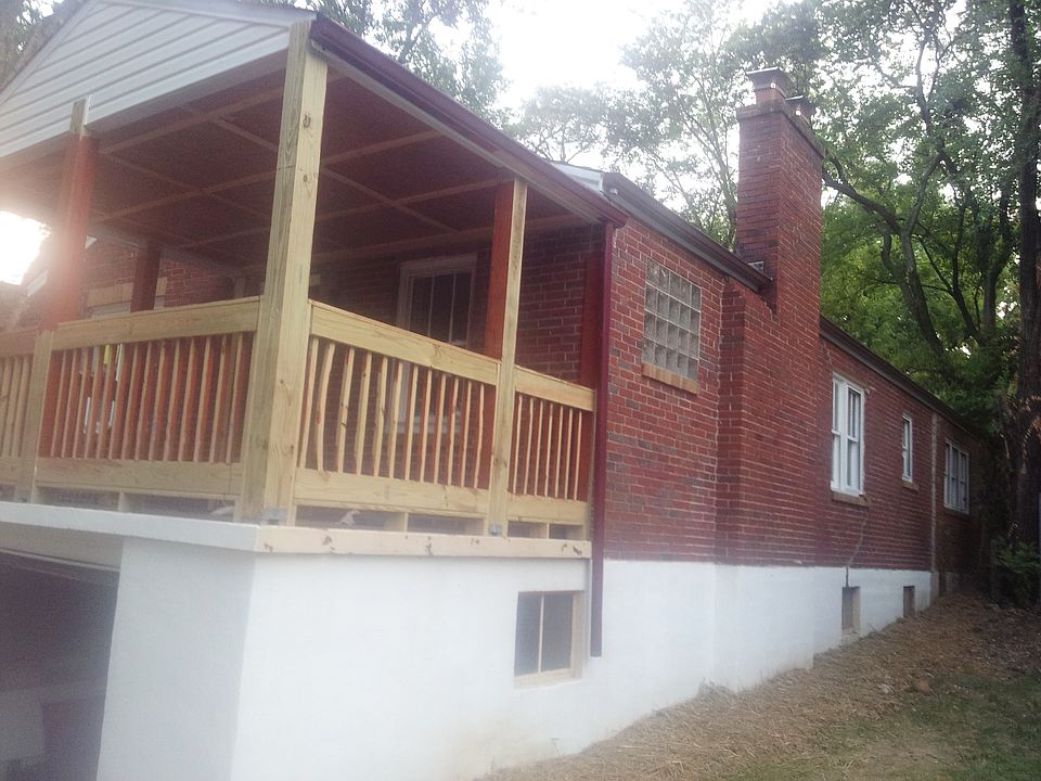 2nd image of 1319 Sheridan Dr