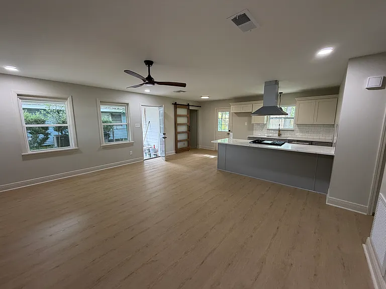 237 S Fairfax Dr — Photo 1