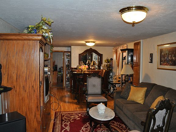 4th image of 816 N Morton Dr